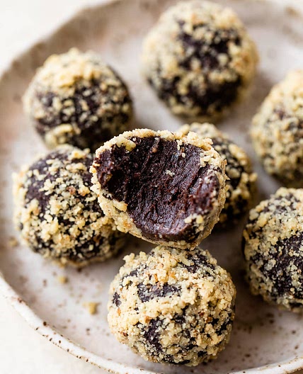 Chocolate Brownie Date Balls