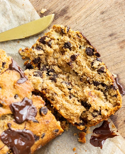 Vegan 5 Ingredient Banana Bread with Spelt Flour and Olive Oil