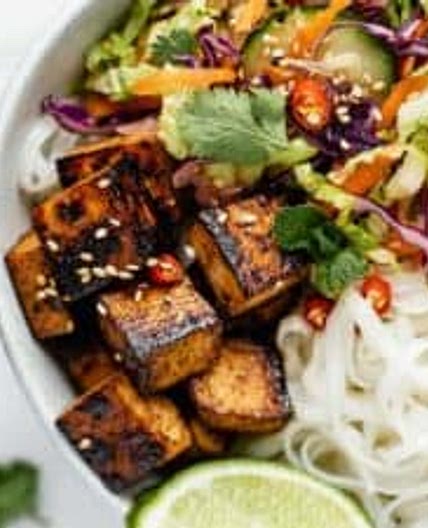 Vietnamese Noodle Bowls with Lemongrass Tofu
