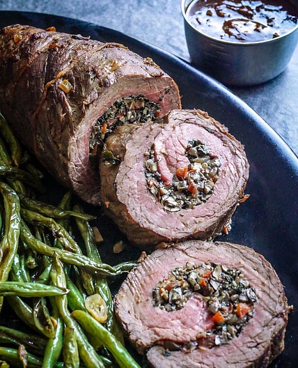 Whole30 Mushroom-Stuffed Beef Roulade with Garlicky Green Beans
