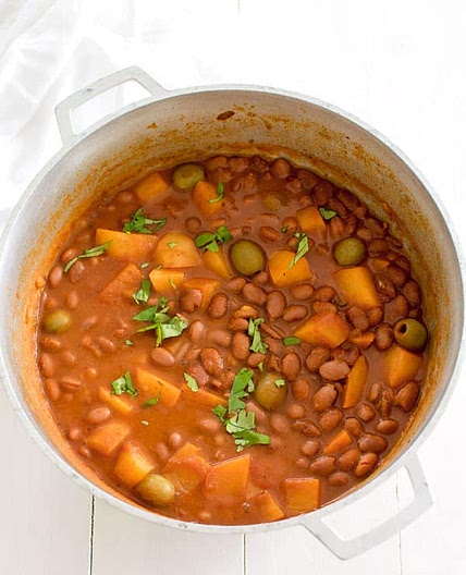Puerto Rican Rice and Beans (Habichuelas Guisadas)