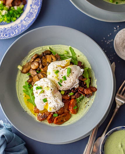 Bacon & Egg breakfast bowl with whipped cottage cheese