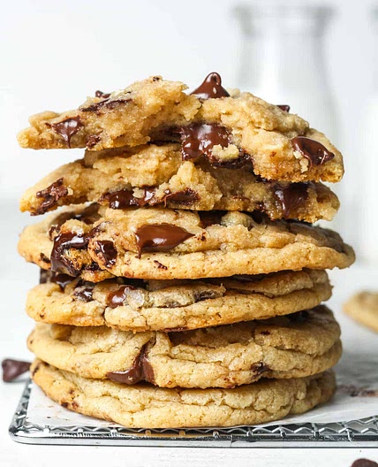 Gooey Chocolate Chip Cookies