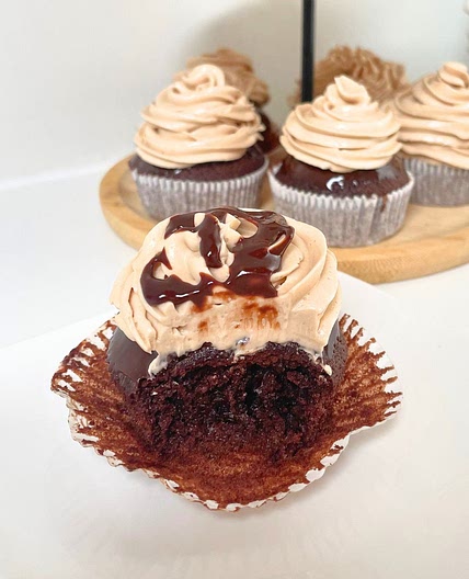 Creamy Mocha Cupcakes for That Special 'Hit'