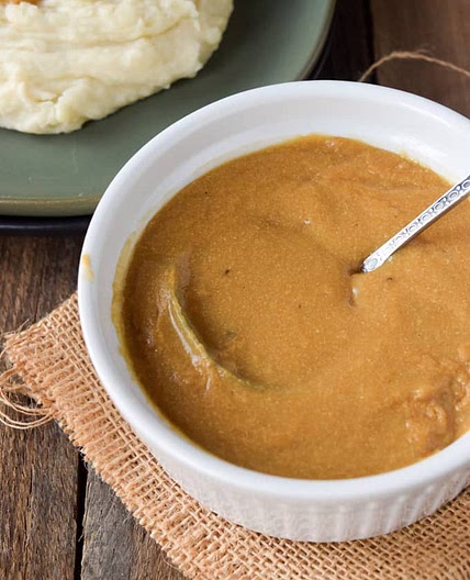 Easy Vegan Brown Gravy