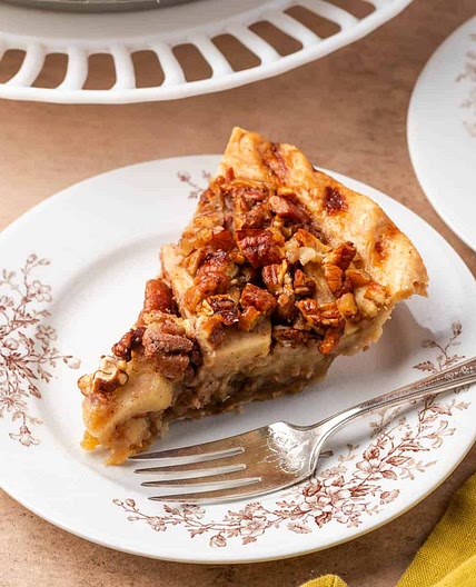 Apple Pecan Pie