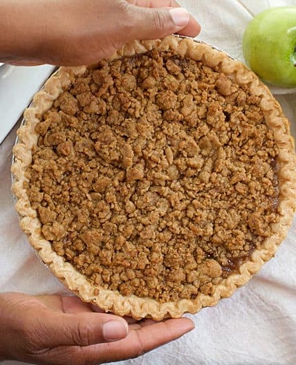 Green Apple Crumble Pie