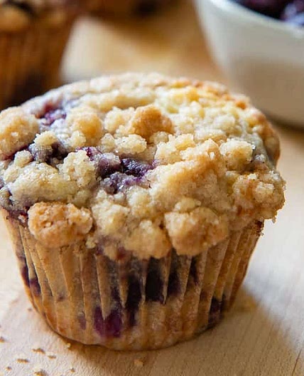 Blueberry Muffins with Crumb Topping