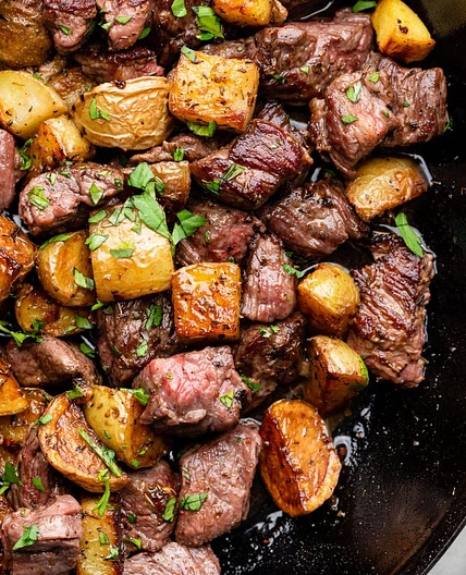 Garlic Butter Steak Bites and Potatoes