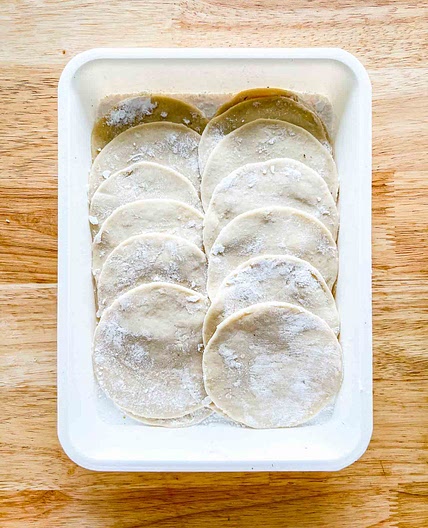 Gyoza Wrappers ( 餃子の皮)