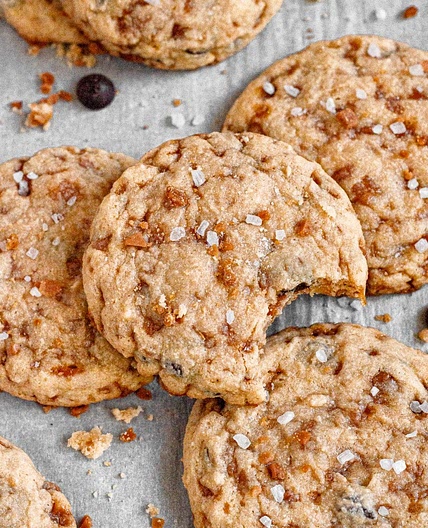 Gluten-Free Toffee Chocolate Chip Cookies (Vegan Option)