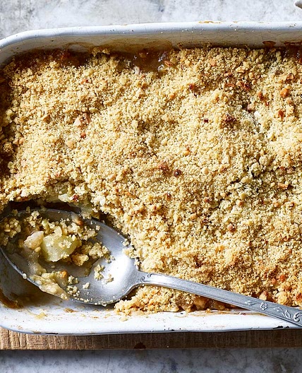 Apple and pear crumble