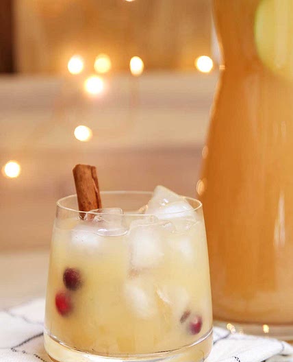 Thanksgiving Punch - Non-Alcoholic Spicy Pear Punch