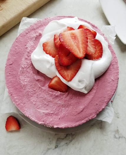 Healthy Strawberry Cheesecake without Cream Cheese