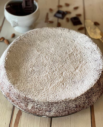 Torta caprese originale. Tutti i segreti di famiglia, spiegati passo passo