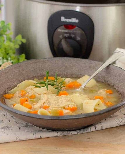 Slow Cooker Chicken Noodle Soup