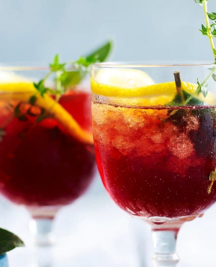 Mulled “wine” mocktail