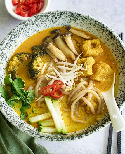 Vegan Laksa Curry Noodle Soup