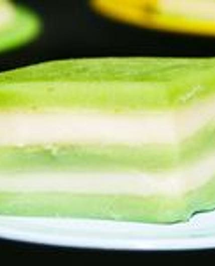 Thai Steamed Coconut-Pandan Cake (Khanom Chan)
