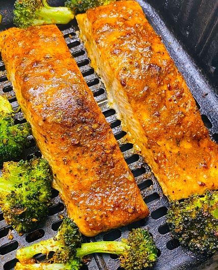Air Fryer BBQ Salmon and Broccoli