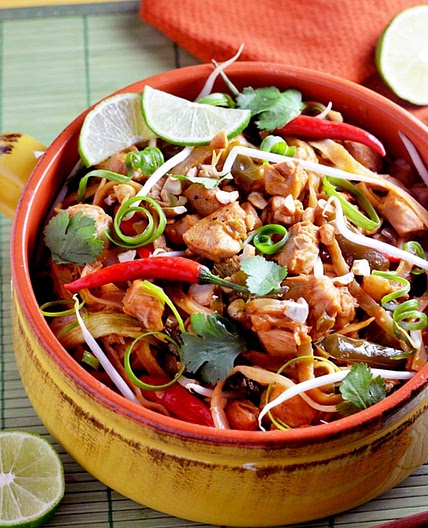 Slow Cooker Thai Chicken and Noodles