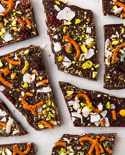 Sweet 'N Salty Chocolate Bark