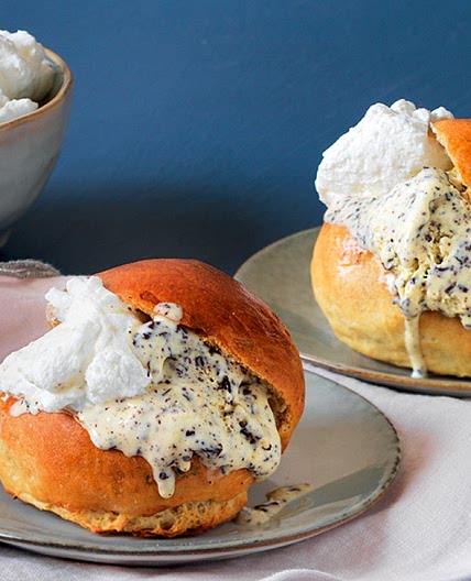 Maritozzi (sweet buns) with mint and Chocolate Coconut Gelato