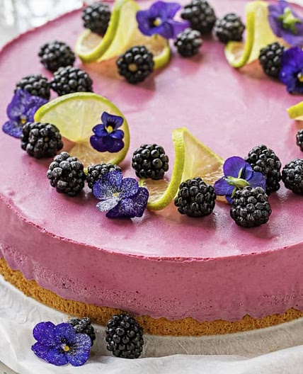 Brombeer-Limetten-Quarktorte