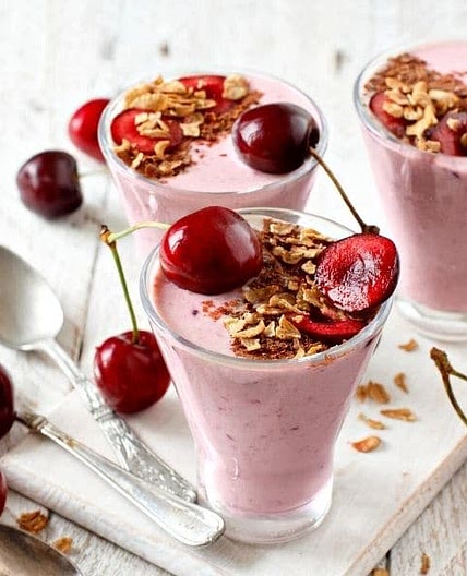 Cherry Almond Smoothie Recipe