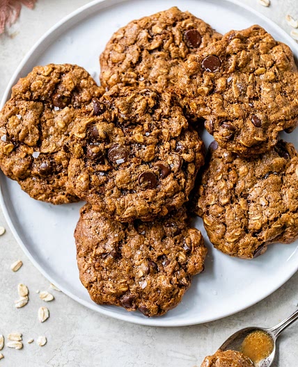 Almond Butter Oatmeal Cookies