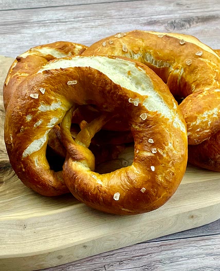 Vegan Soft Pretzels (Brezn)