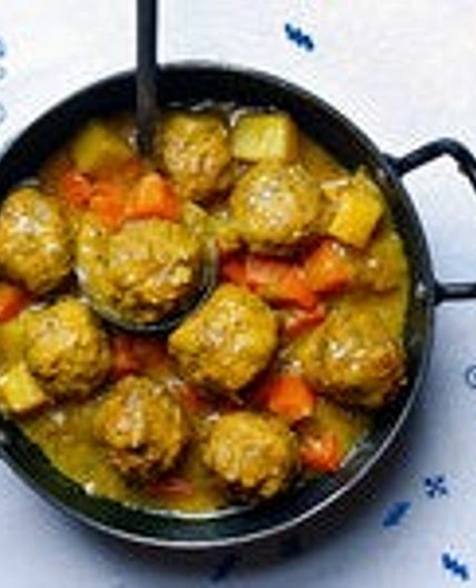 Lamb Meatballs with Carrots and Potatoes (Koufteh Ghelgheli)