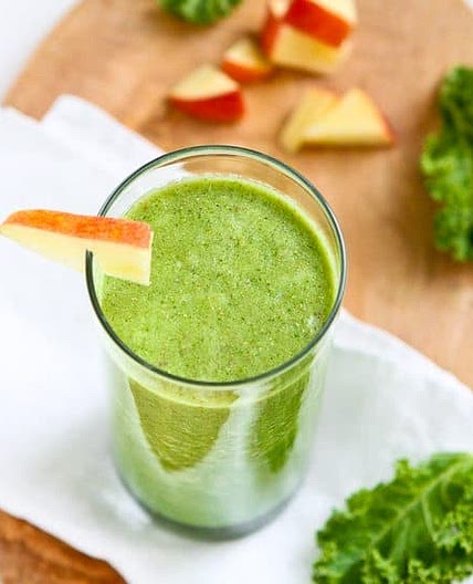 Kale & Apple Green Smoothie Recipe {Vegan}