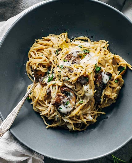 Creamy Garlic Herb Mushroom Spaghetti