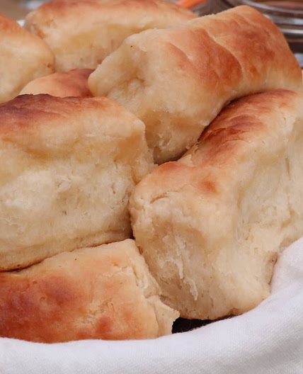 Homemade Dinner Yeast Rolls
