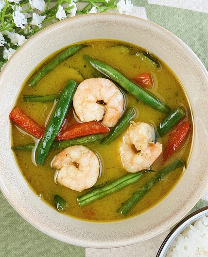 Easy Thai Green Curry with Shrimp