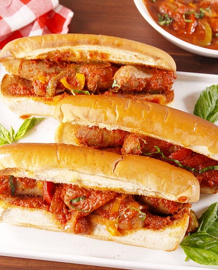 Slow-Cooker Sausage & Peppers