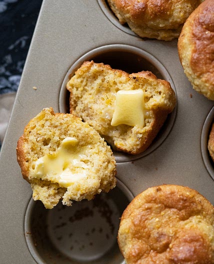 Low Carb Cornbread (with actual cornmeal!)