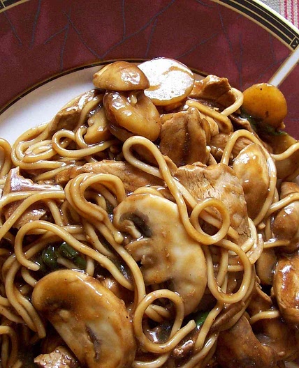 Chicken Lo Mein