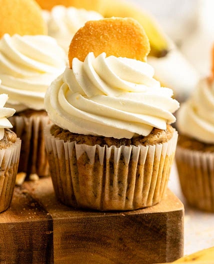 Moist Banana Pudding Cupcakes