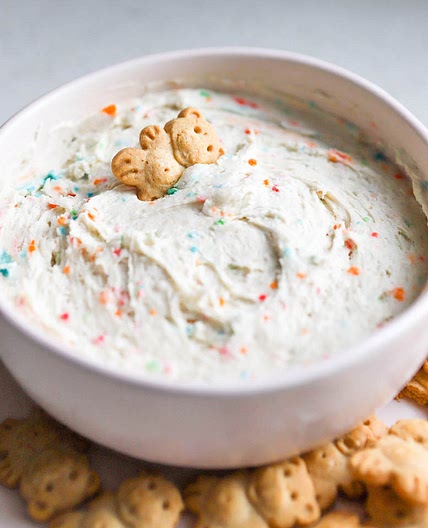 Homemade Dunkaroo Dip (Funfetti Cake Batter Dip)