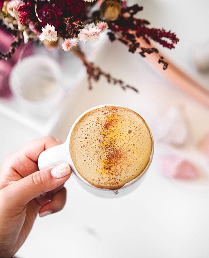 Easy Golden Cacao Turmeric Latte Recipe (Vegan)