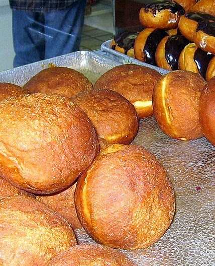 Lithuanian Doughnuts (Spurgos or Pampuskos)