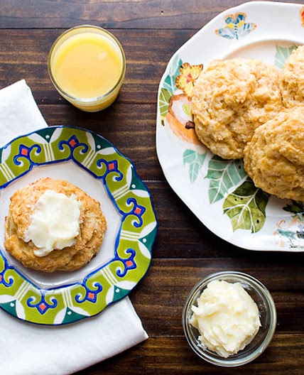 Chipotle Cheddar Biscuits