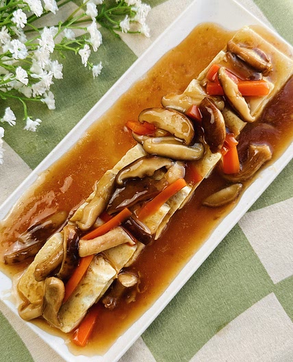Ankake Tofu with Mushrooms and Carrots (あんかけ豆腐)