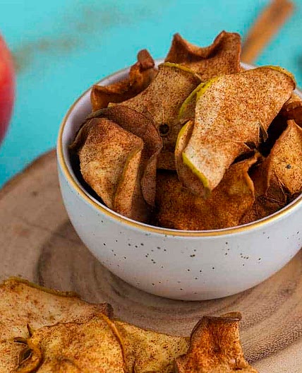 Cinnamon Air Fryer Apple Chips