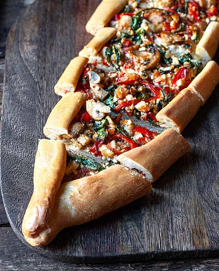 Vegetarian Turkish Pide (Peynirli, Sebzeli Pide)