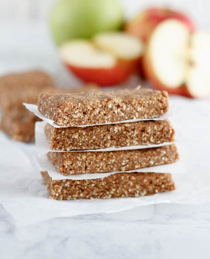 Apple Pie Protein Bars