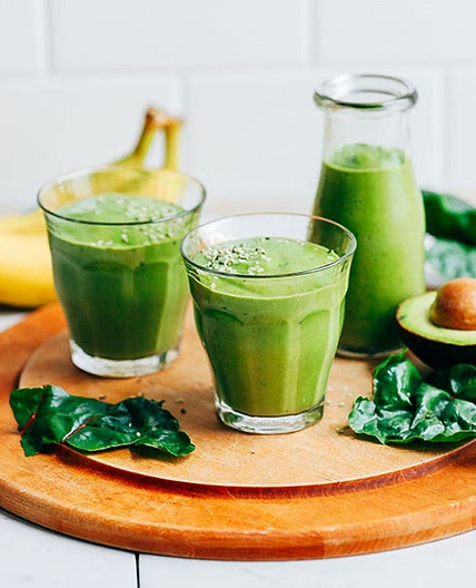 Creamy Avocado Banana Green Smoothie