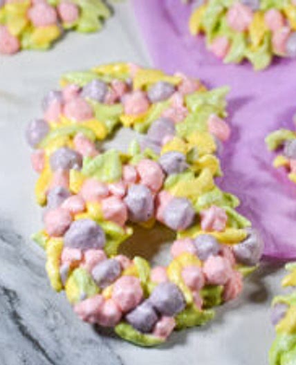 Floral Wreath Meringue Cookies